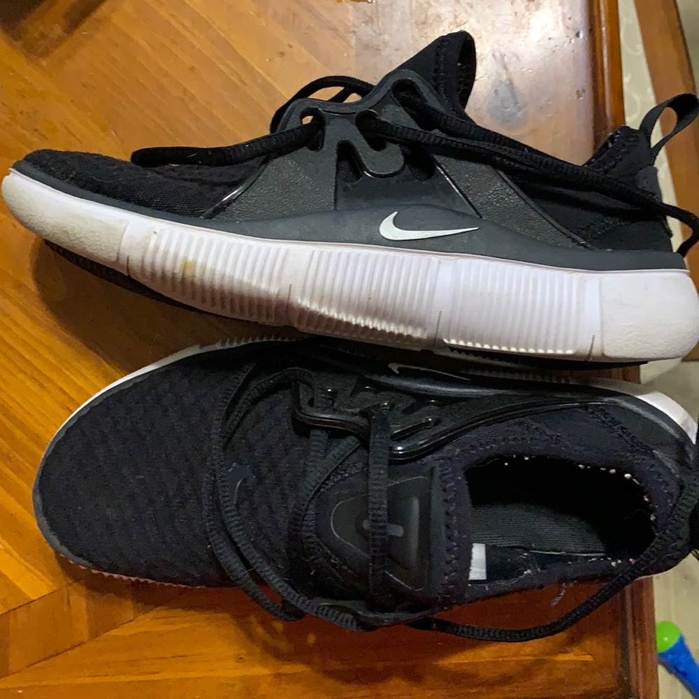 Black Nike shoes for $30 size 7